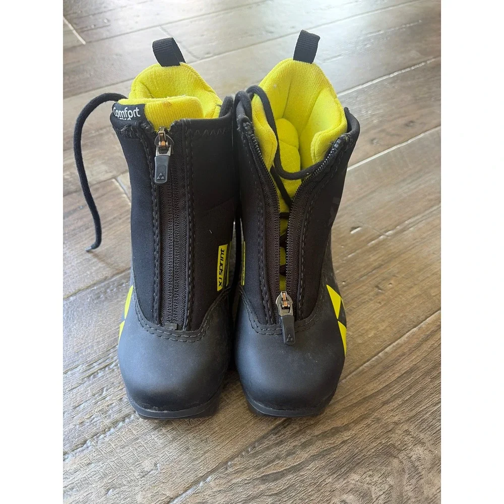 Fischer XJ Sprint Kids Cross Country Ski Boots Black EU 30 NNN Nordic‎ read